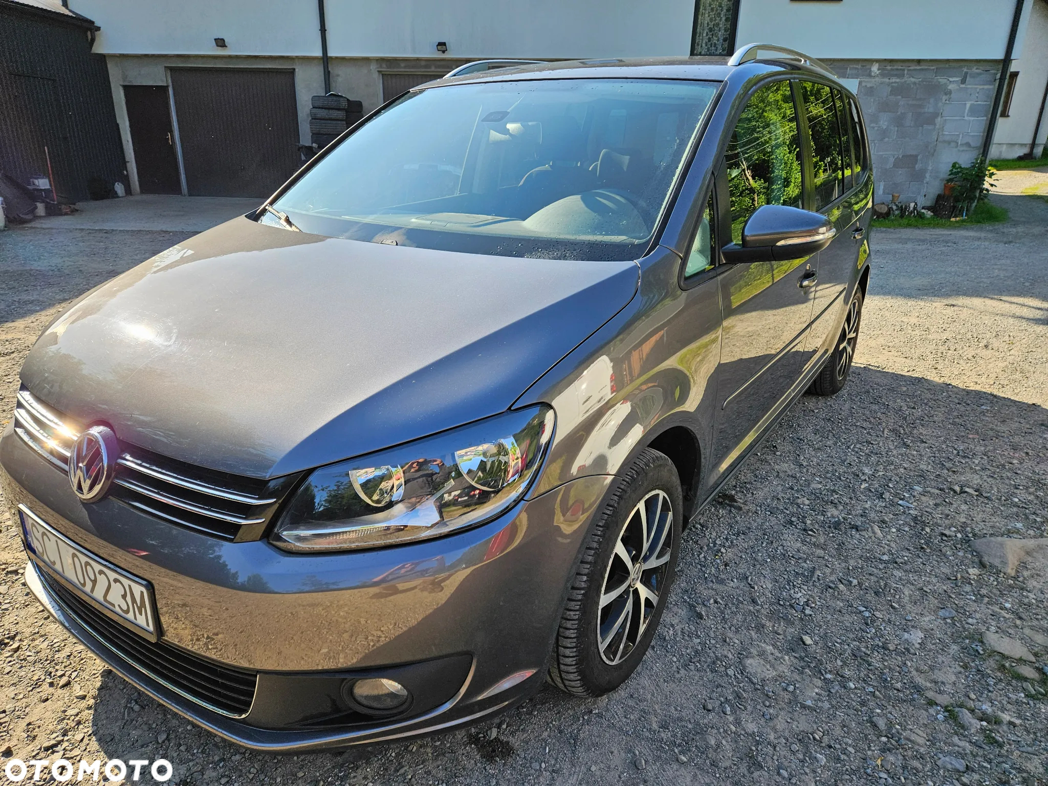 Volkswagen Touran 1.6 TDI DPF Comfortline - 3