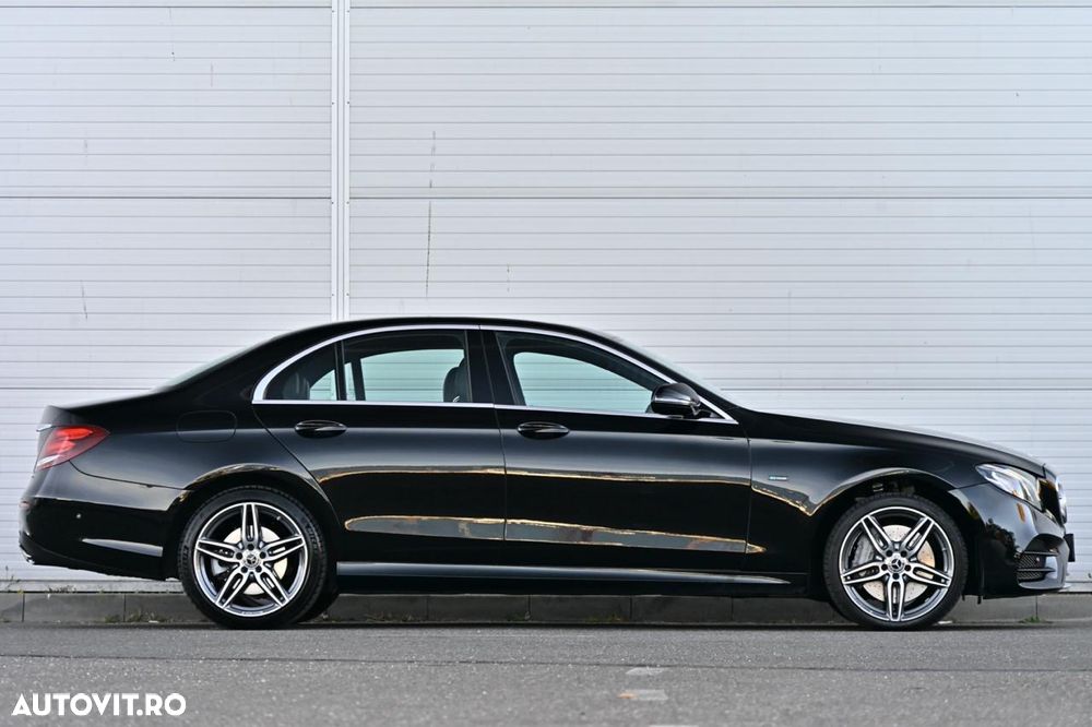 Mercedes-Benz E - 4