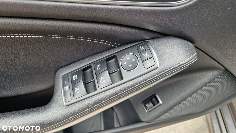 Mercedes-Benz CLA - 31