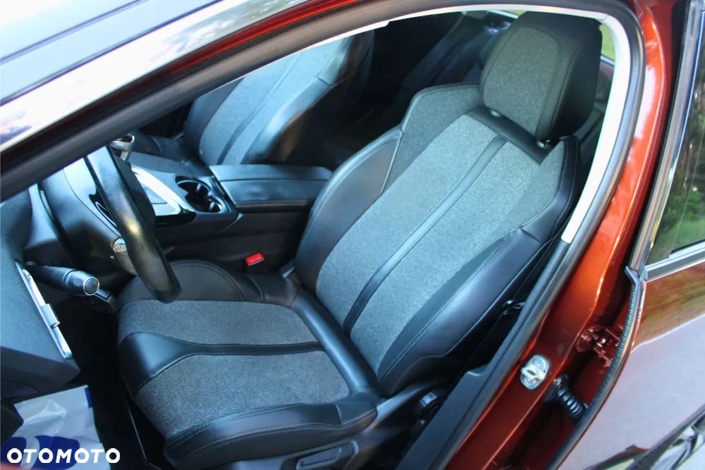 Peugeot 3008 1.6 HDi Active - 16