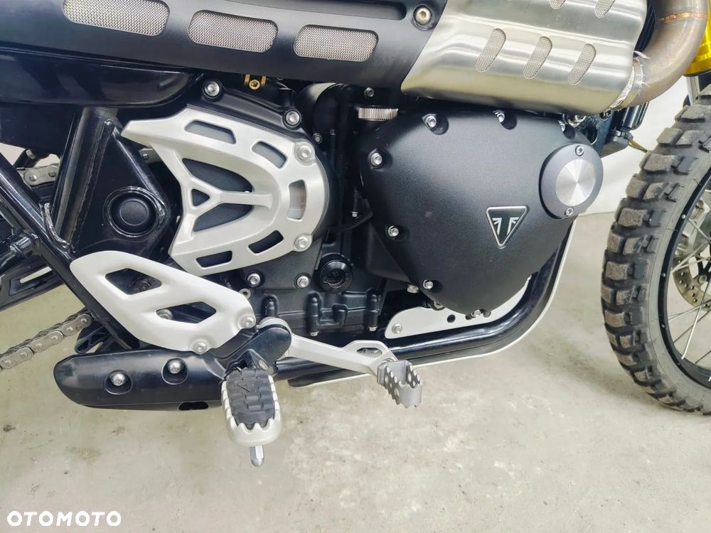Triumph Scrambler - 9