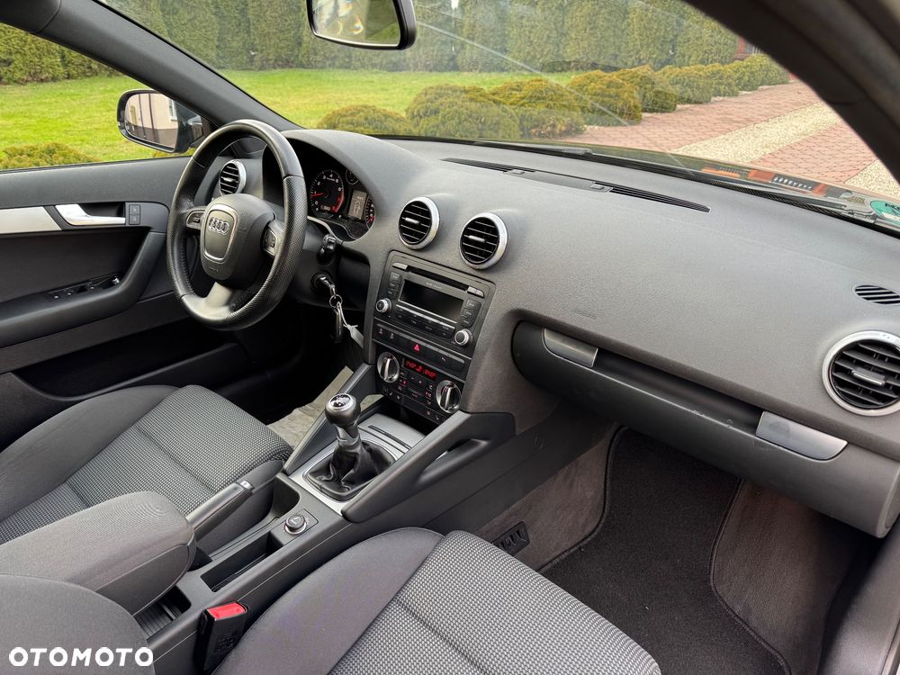 Audi A3 Sportback 1.4 TFSI Attraction - 17