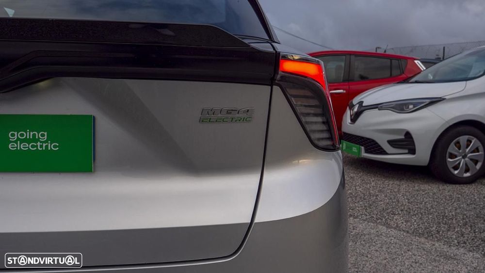 MG MG4 51 kWh Standard - 13