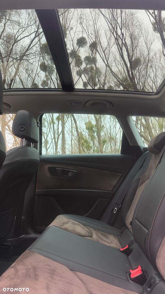 Seat Leon 2.0 TDI DPF Start&Stop DSG XCELLENCE - 26