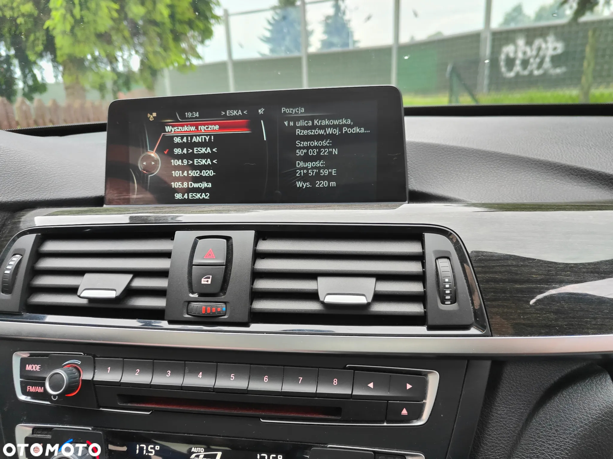 BMW Seria 3 328i Touring xDrive - 14