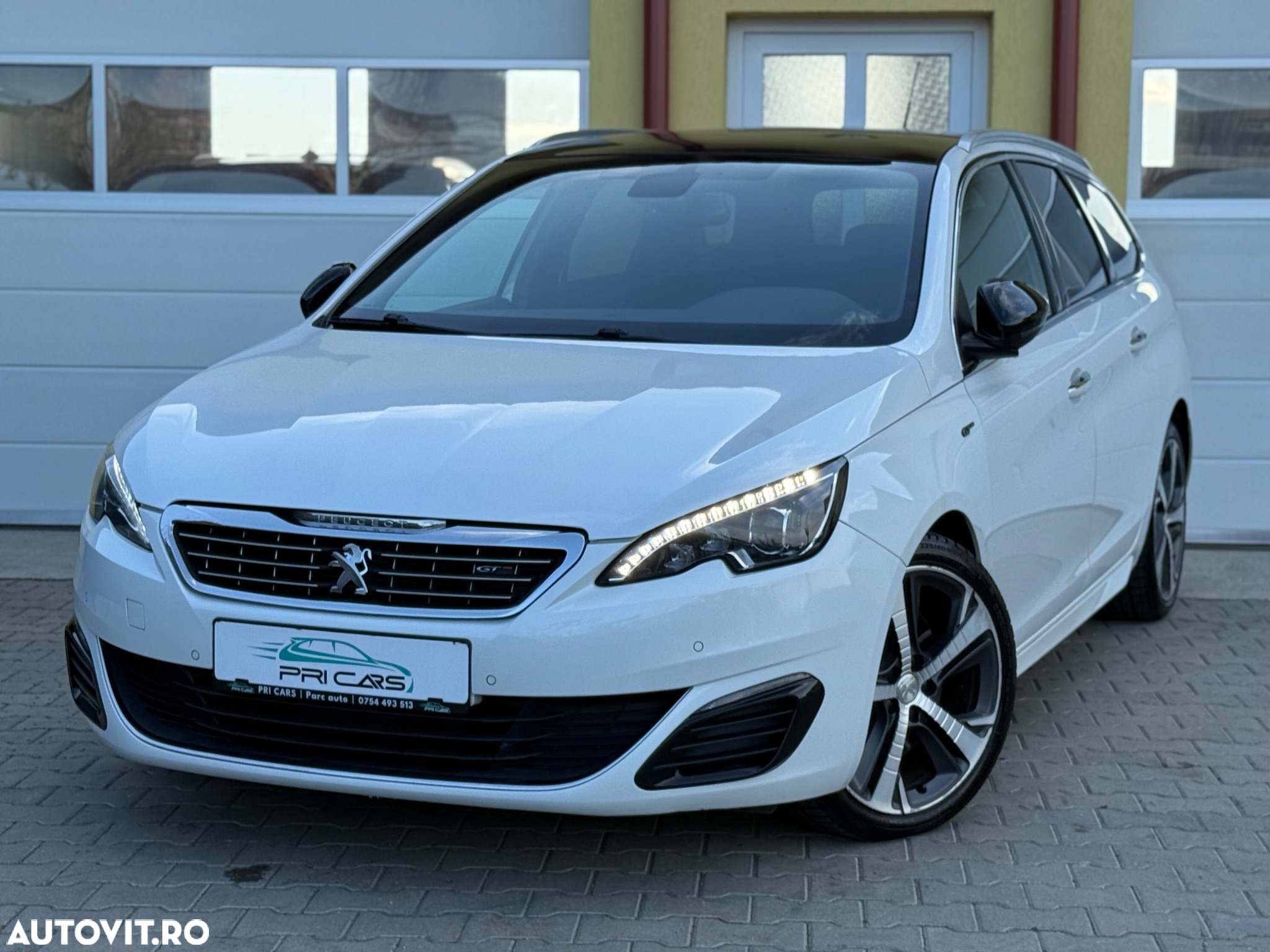 Peugeot 308 SW BlueHDi 180 EAT6 GT - 2