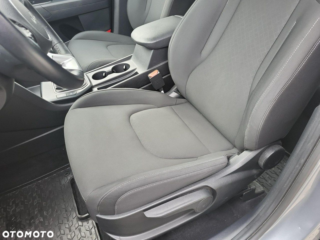 Kia Sportage - 12