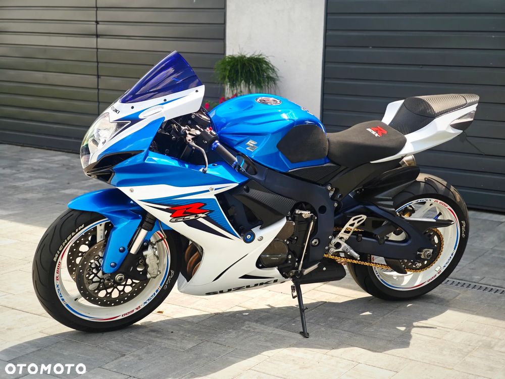 Suzuki GSX-R - 4