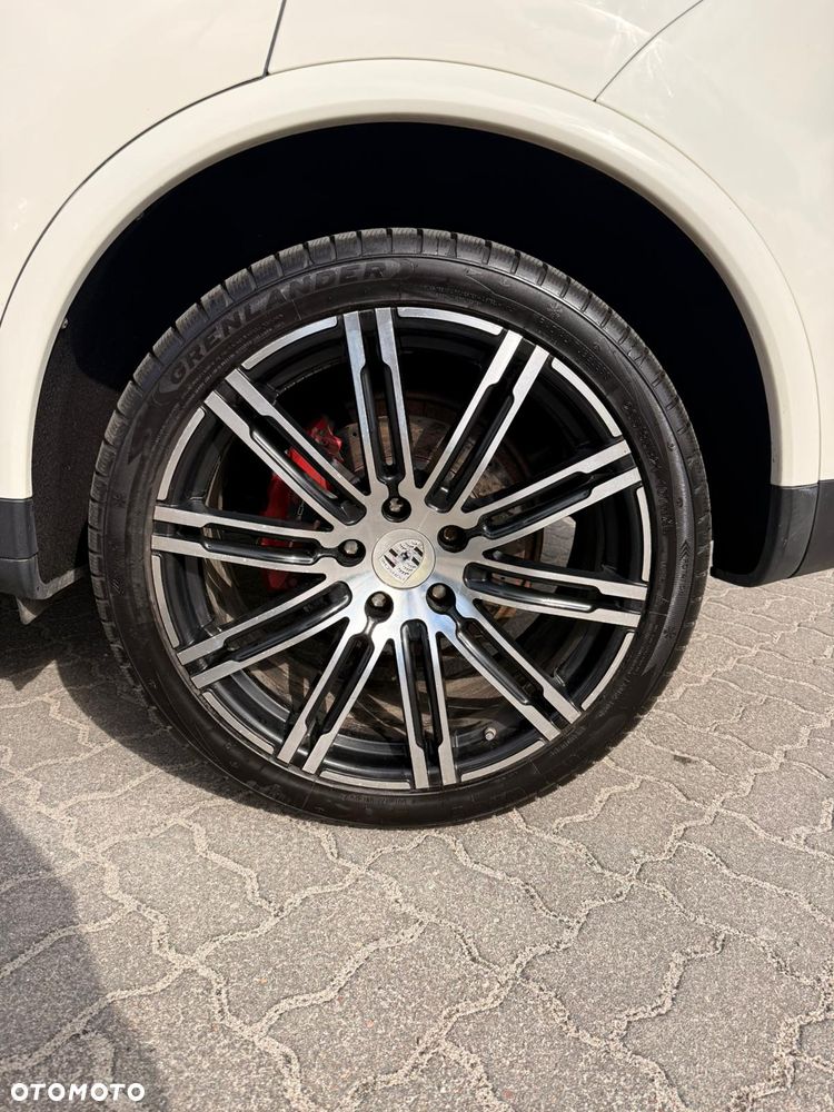 Porsche Cayenne - 9