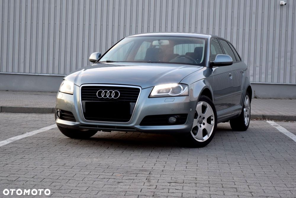 Audi A3 Sportback 1.6 Ambiente - 2