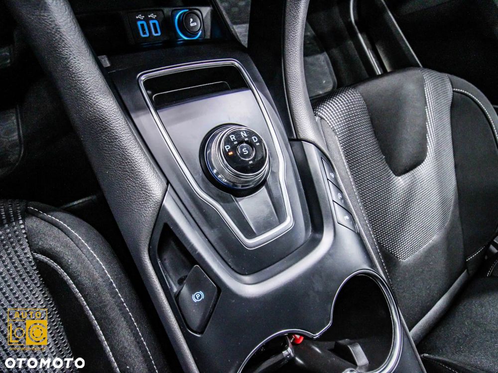 Ford Mondeo 2.0 EcoBlue Titanium - 28