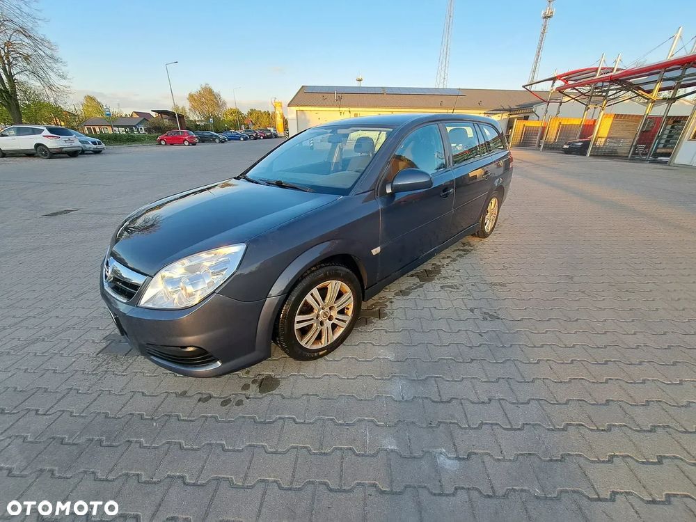 Opel Vectra 1.9 CDTI Essentia - 1