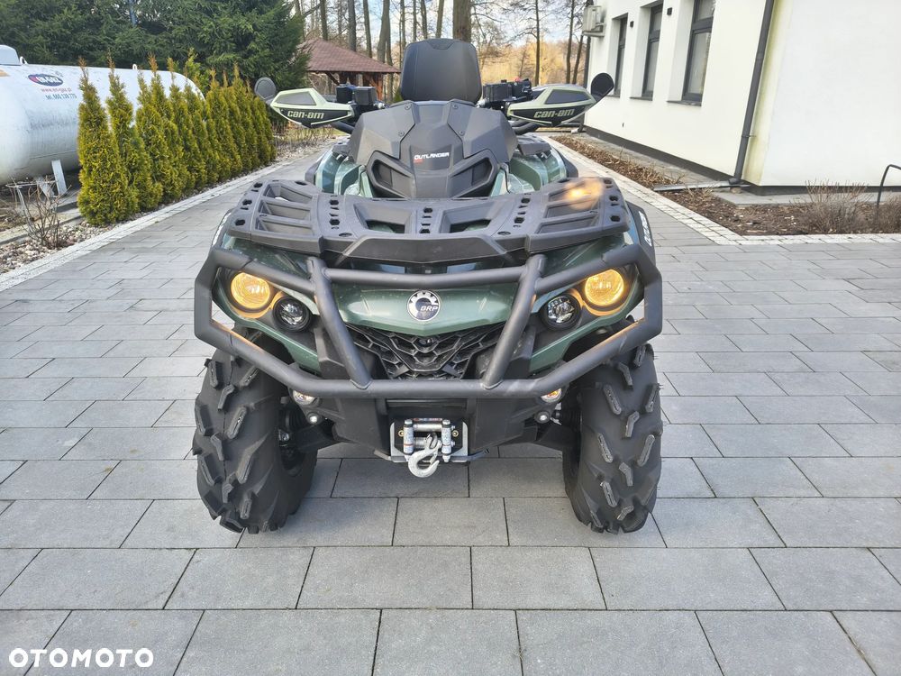 Can-Am Outlander - 2