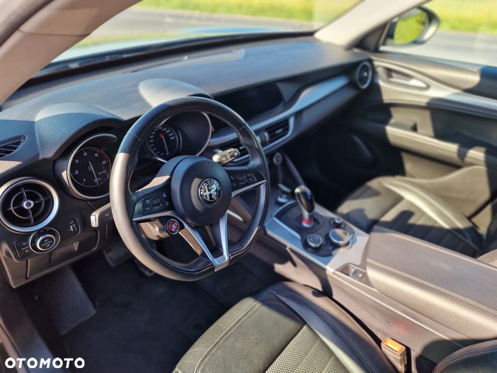Alfa Romeo Stelvio 2.2 16V AT8 Q4 Intensa - 20