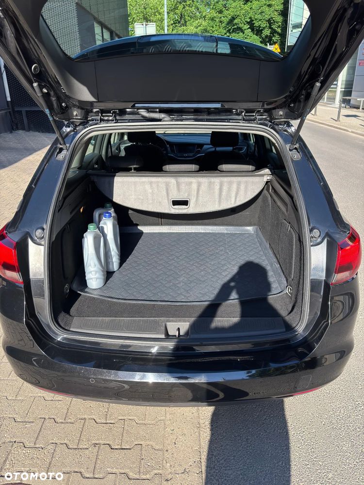 Opel Astra 1.6 CDTI Enjoy - 9