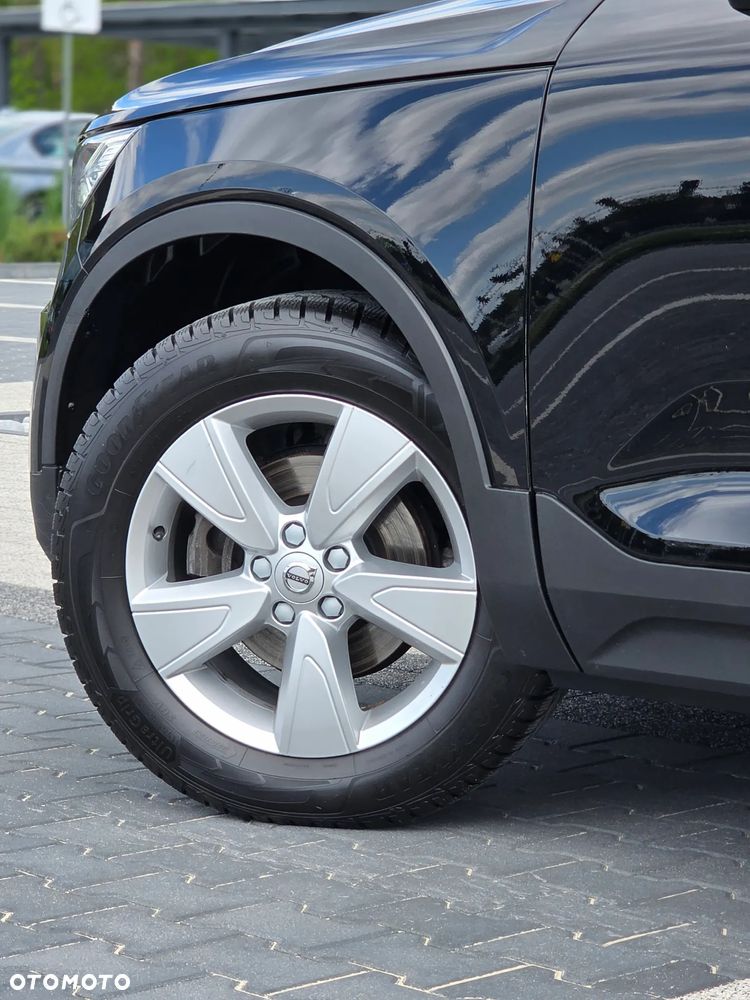 Volvo XC 40 T3 Momentum Pro - 31