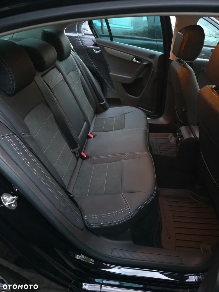 Volkswagen Passat 2.0 TDI Comfortline DSG - 6