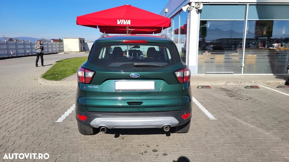 Ford Kuga 2.0 TDCi 2WD Trend - 4