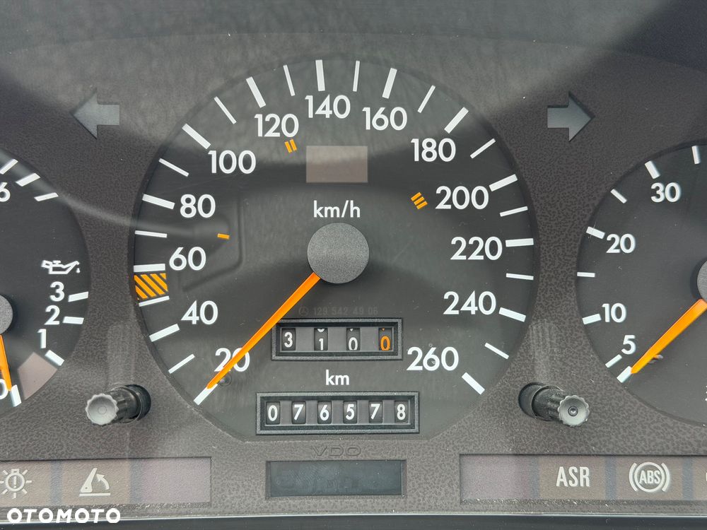 Mercedes-Benz SL - 33