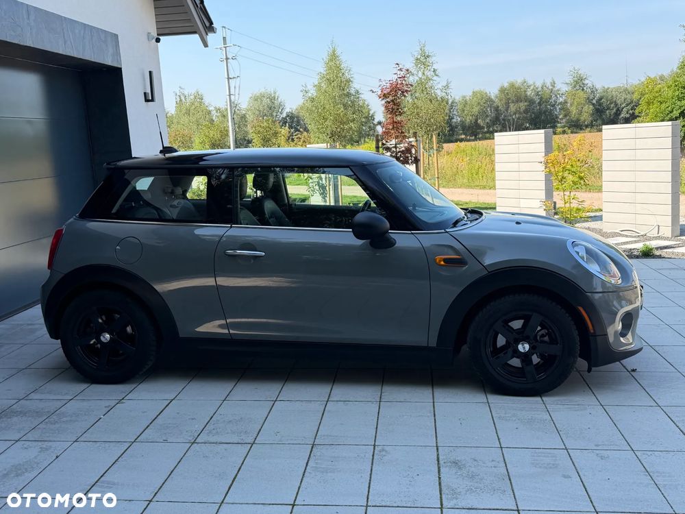 MINI Cooper Standard - 18
