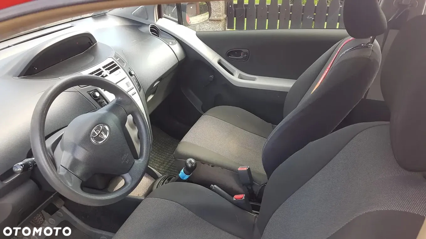 Toyota Yaris 1.0 Luna - 2