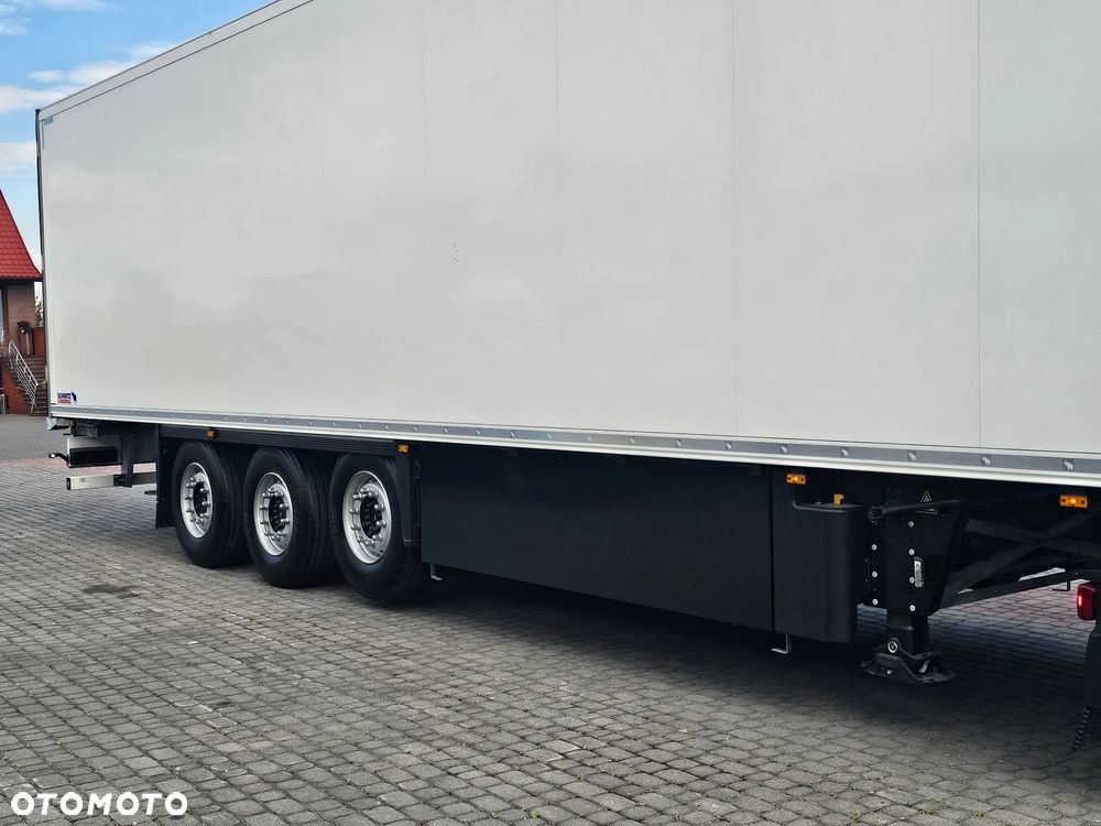 Schmitz Cargobull CHŁODNIA szer.KWIATOWA 2.50m OŚ PODN.JAK NOWA - 7