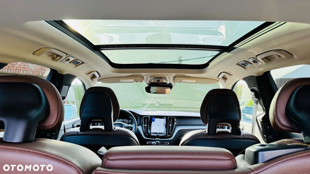 Volvo XC 60 T5 AWD Geartronic Momentum - 13