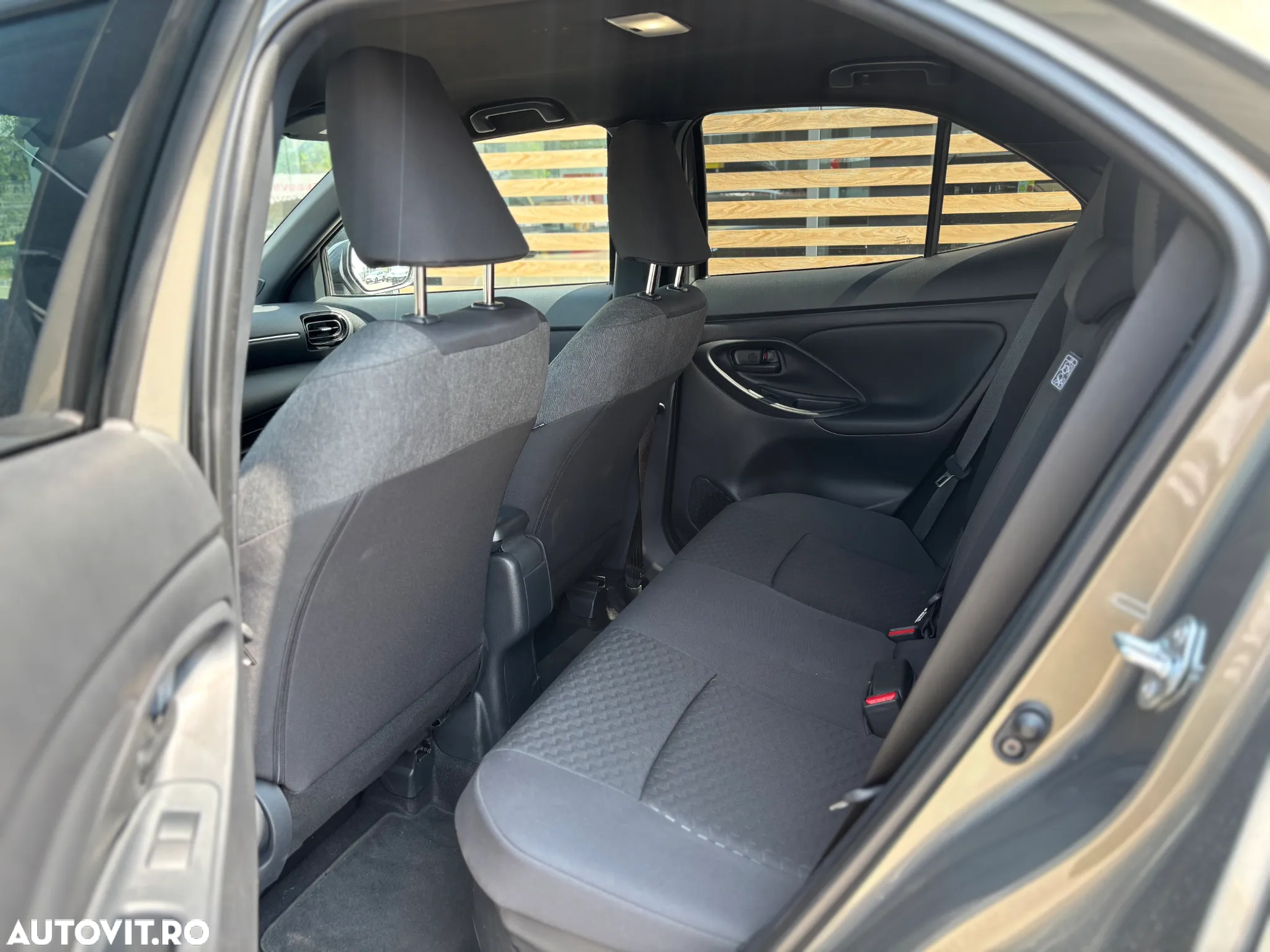 Toyota Yaris Cross 1.5 VVT-i HSD 4x2 Dynamic - 12