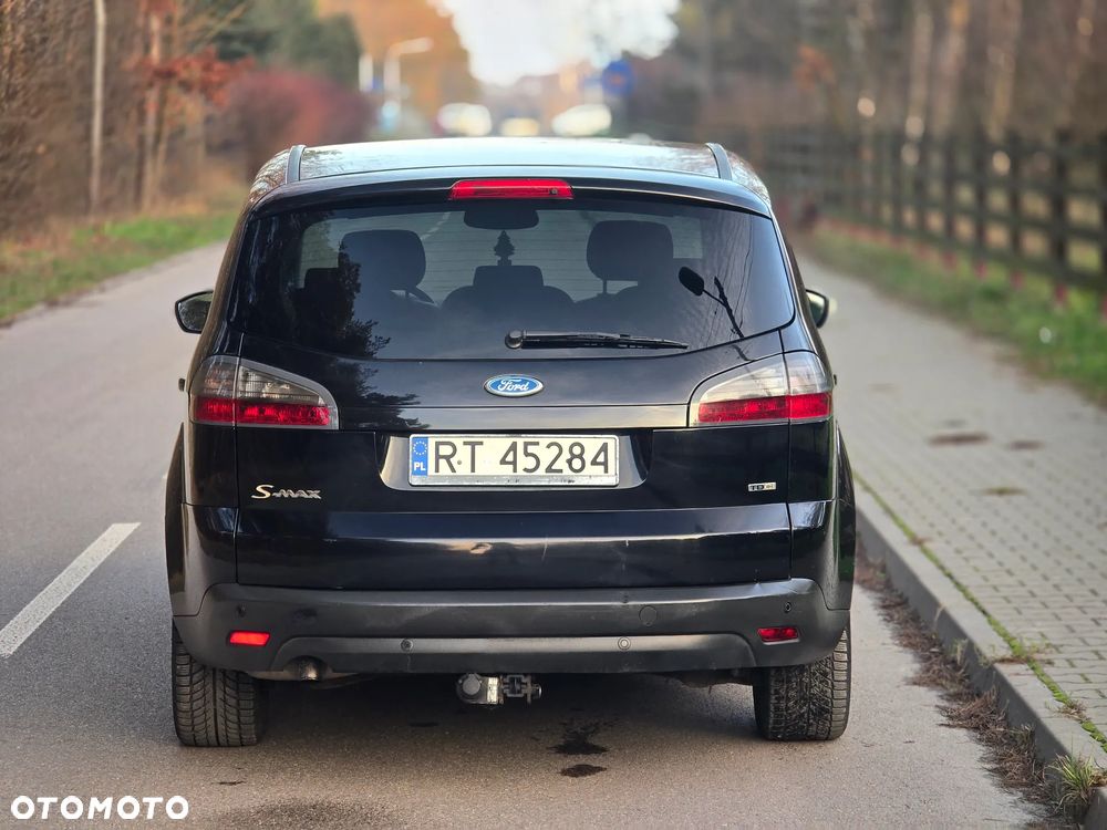 Ford S-Max 2.0 TDCi DPF Titanium - 15