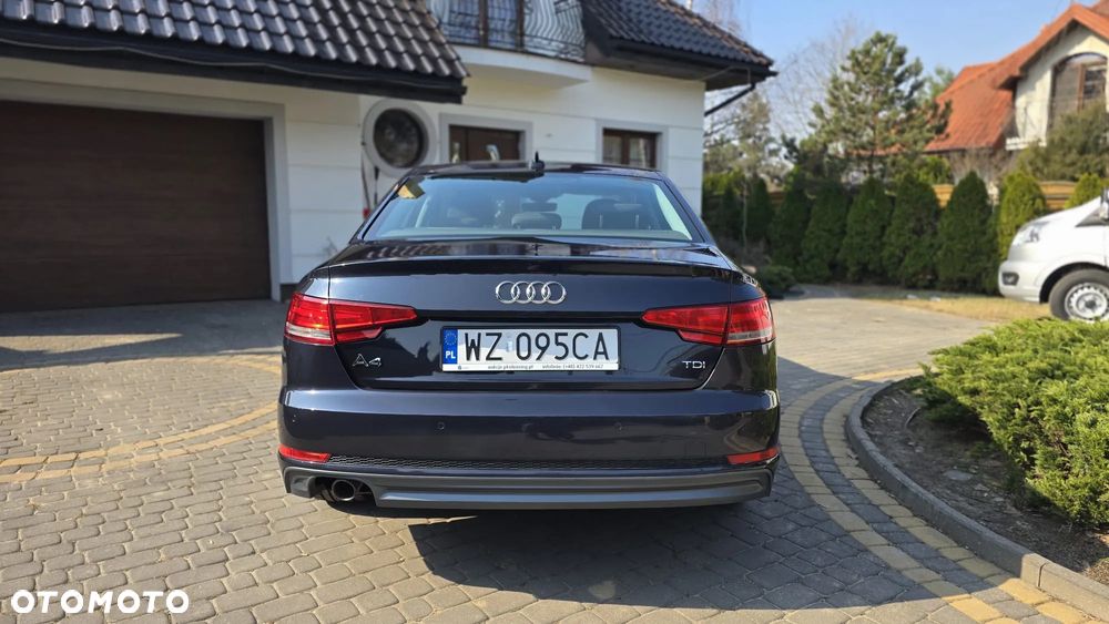 Audi A4 Limousine - 8