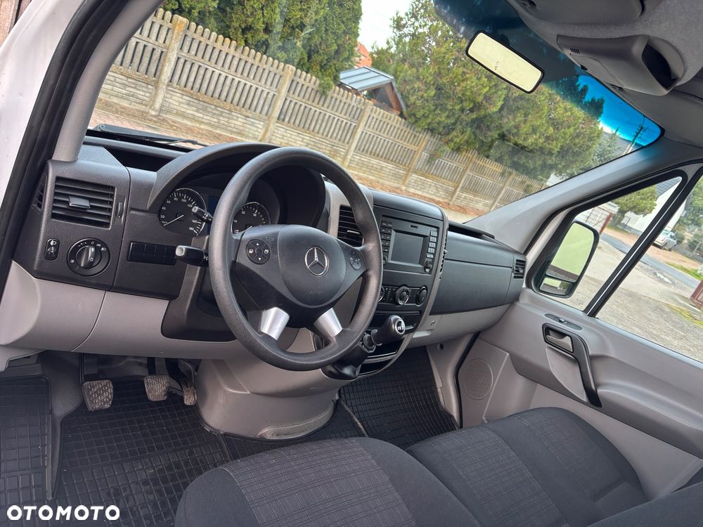 Mercedes-Benz Sprinter - 6