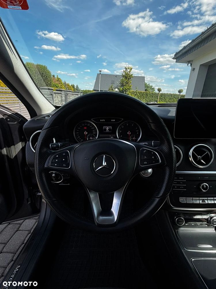 Mercedes-Benz Klasa A 180 7G-DCT Style - 4