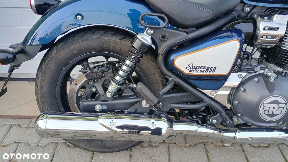 Royal Enfield Super Meteor - 30