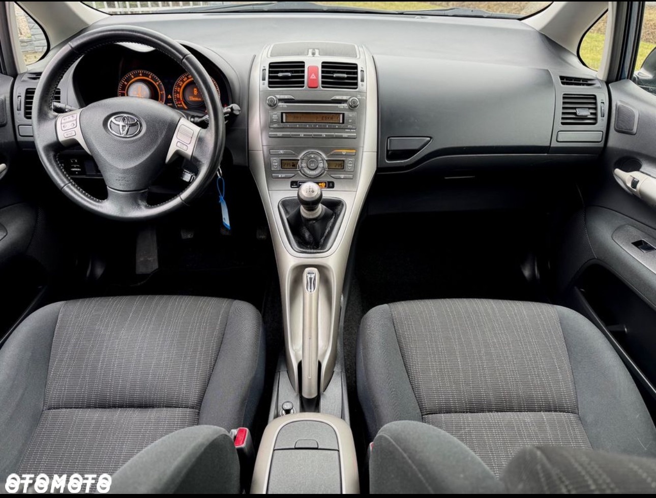 Toyota Auris 1.6 VVT-i Premium - 11