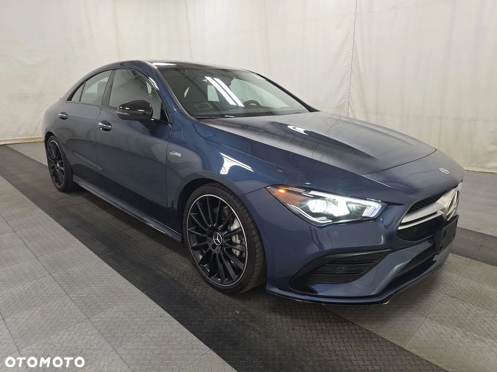 Mercedes-Benz CLA AMG 35 4-Matic 7G-DCT - 2