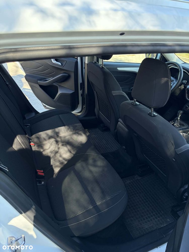Ford Focus 1.5 EcoBoost Start-Stopp-System COOL&CONNECT - 19