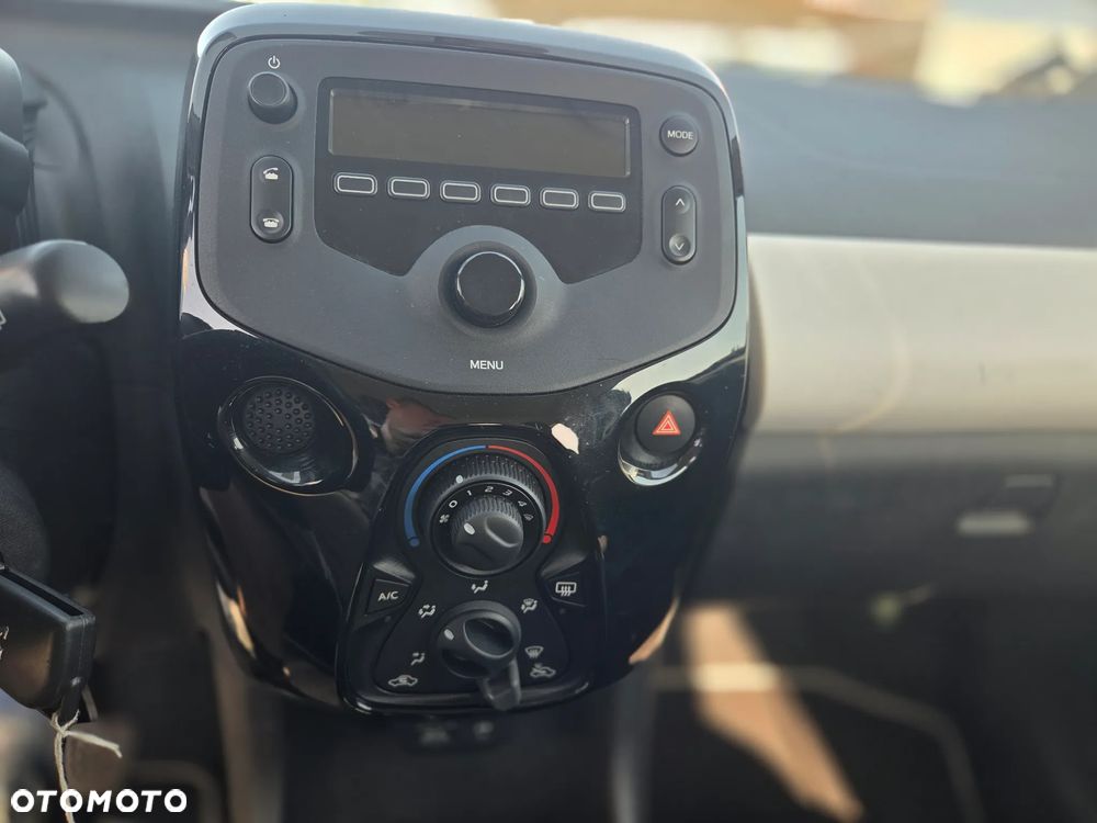 Peugeot 108 PureTech 82 Style - 17
