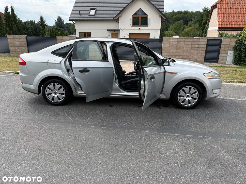 Ford Mondeo 1.8 TDCi Gold X - 17