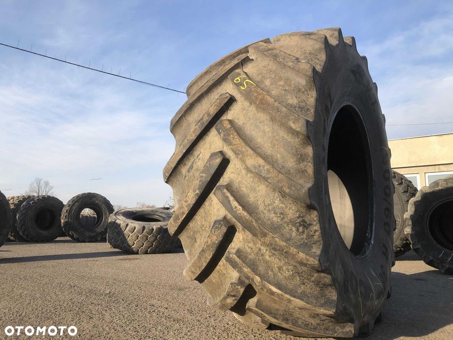 900/60r38 Opona Continental SVT Radial 90% Bieżnika