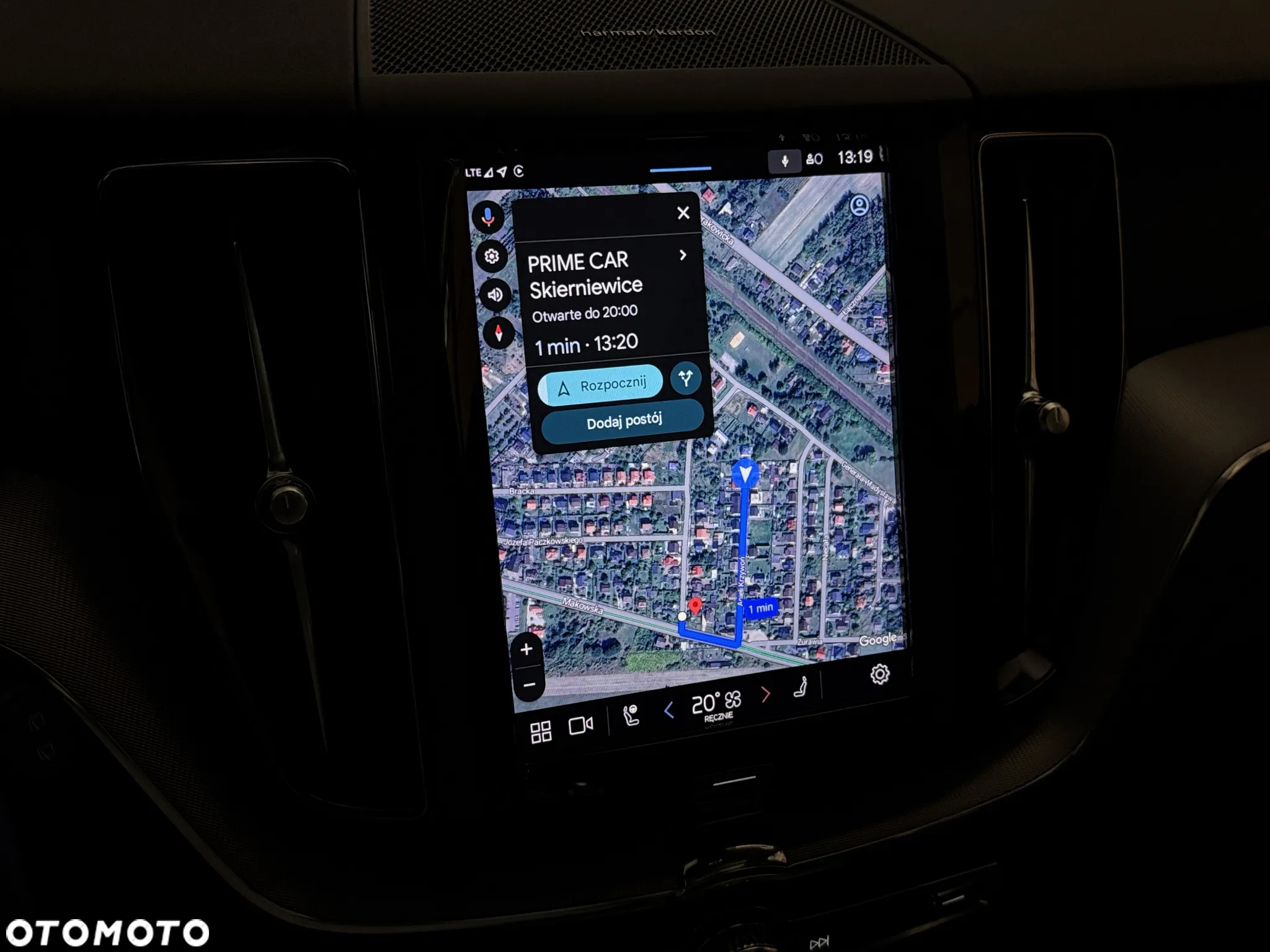 Volvo XC 60 B4 D Plus Dark - 25