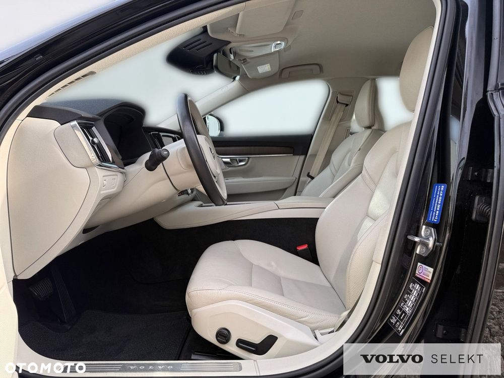 Volvo V90 Cross Country - 11