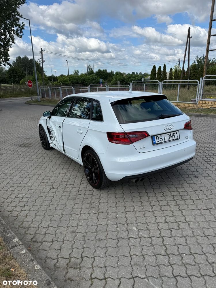 Audi A3 Sportback - 3