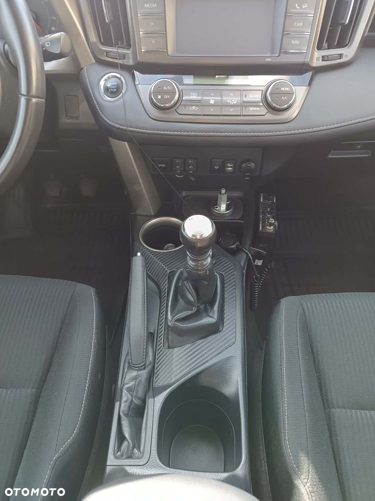 Toyota RAV4 - 9