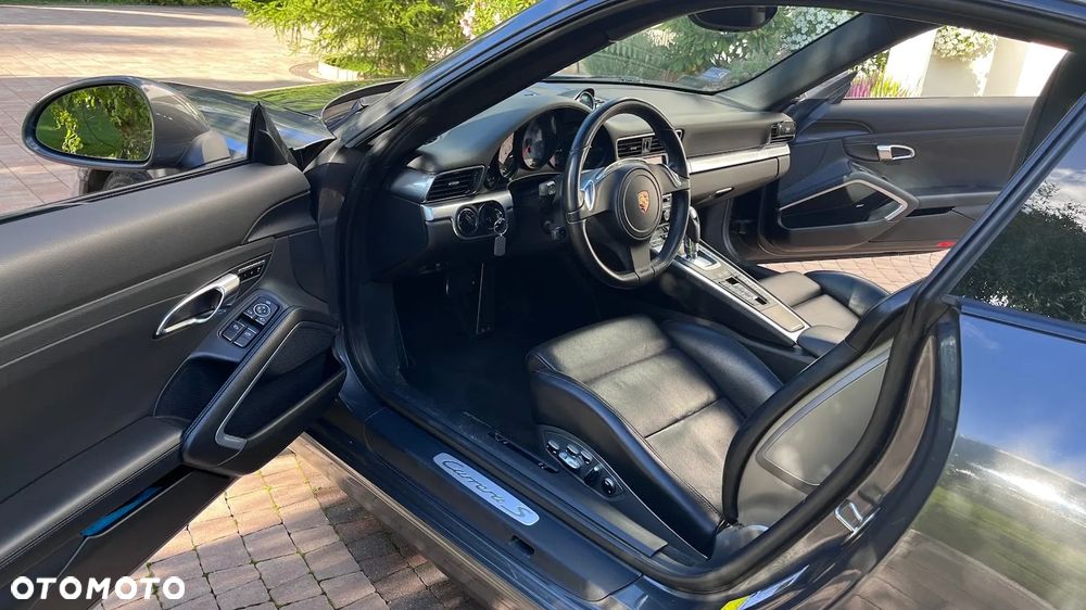 Porsche 911 Carrera S PDK - 21