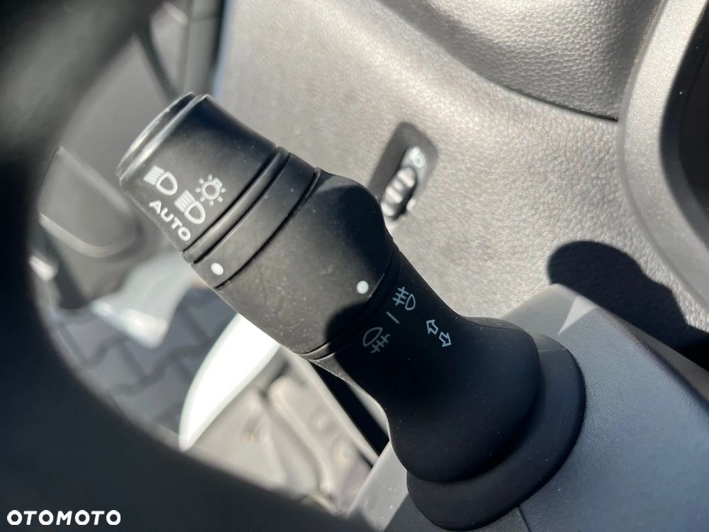 Renault Master Furgon L3H2 180 KM - 21