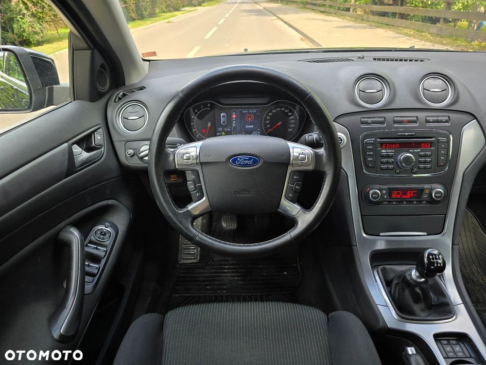 Ford Mondeo 1.6 T Titanium - 5