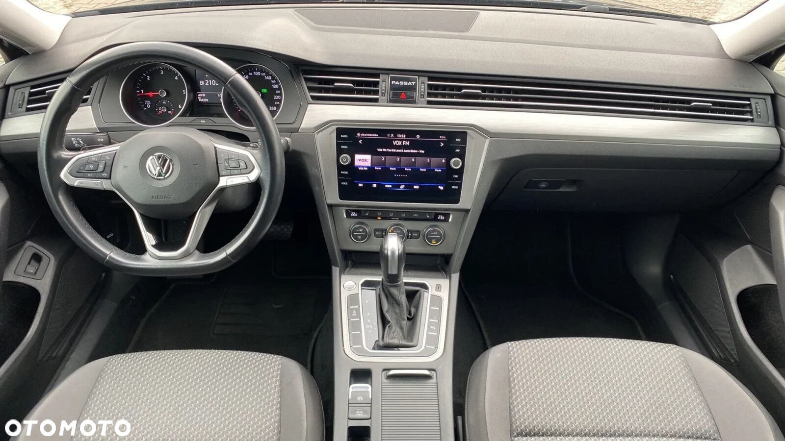 Volkswagen Passat - 16