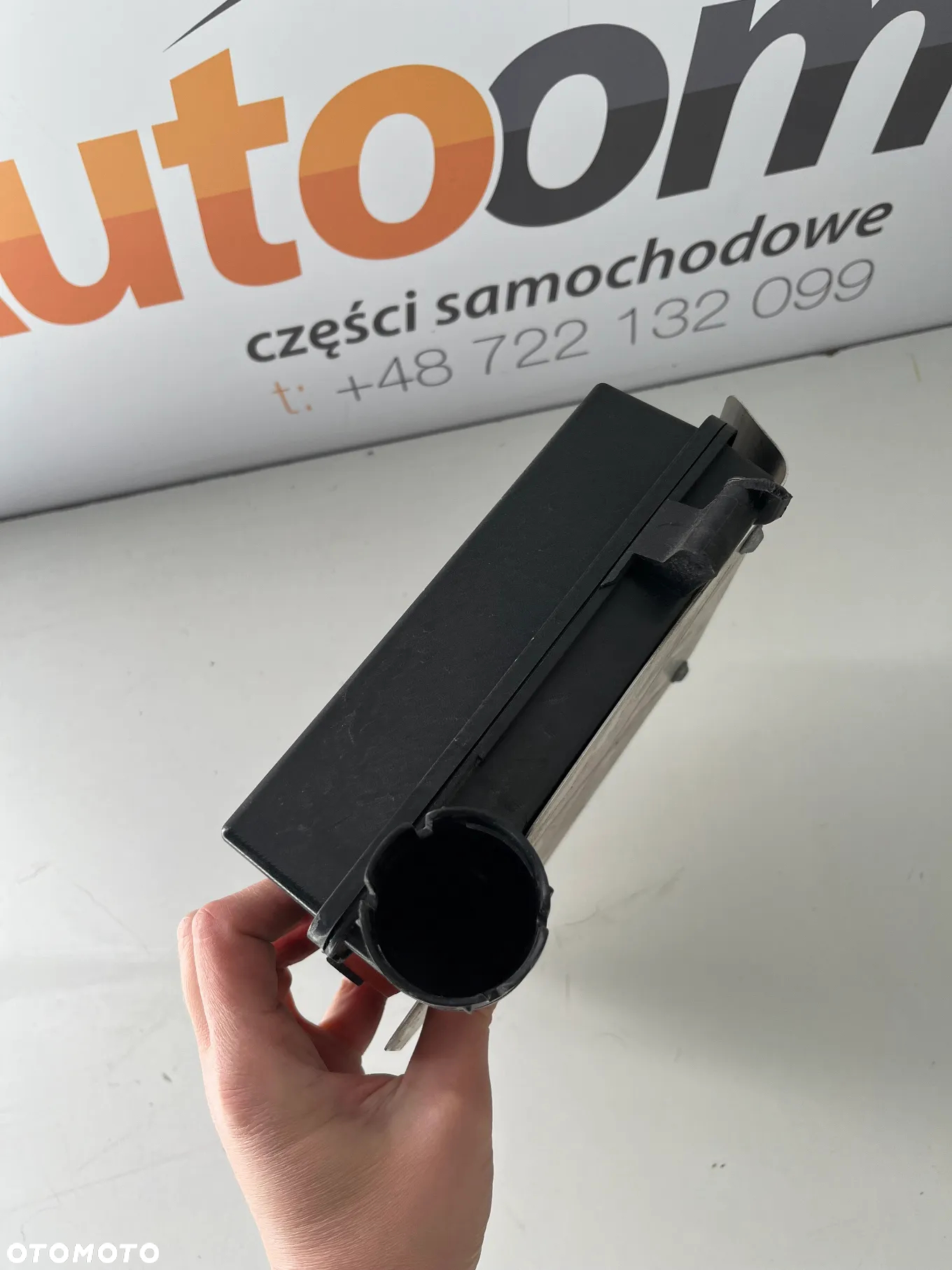 BMW X3 G01 3.0D REZONATOR POWIETRZA 8470036 - 3