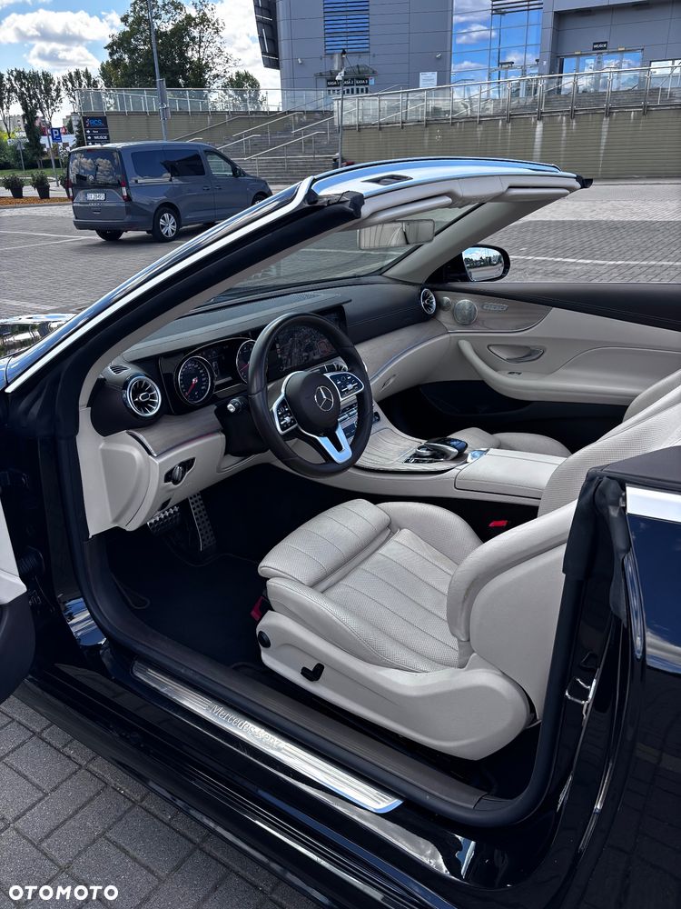 Mercedes-Benz Klasa E 200 9G-TRONIC AMG Line - 4