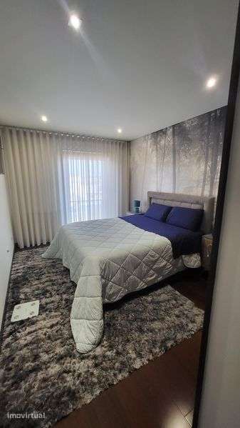 Apartamento moderno a 5 minutos da praia com garagem - Grande imagem: 3/12